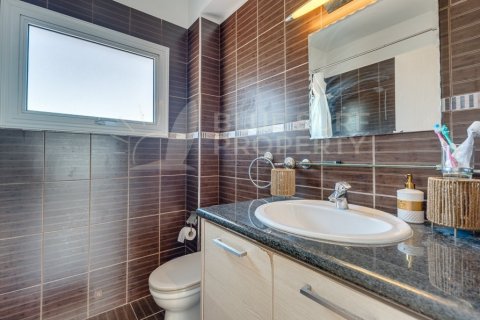 5 bedrooms Villa in Paralimni, Cyprus No. 81948 26