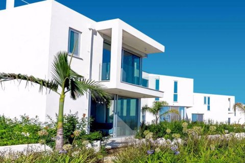 3 bedrooms Villa in Paphos, Cyprus No. 104514 5