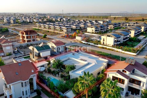 4 bedrooms Villa in Tan Xuan, Vietnam No. 89851 10