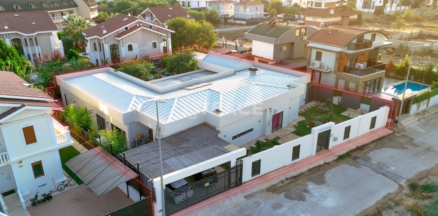 4 bedrooms Villa in Tan Xuan, Vietnam No. 89851