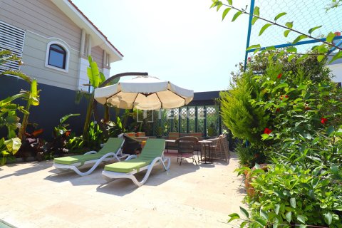 4 bedrooms Villa in Tan Xuan, Vietnam No. 89851 22