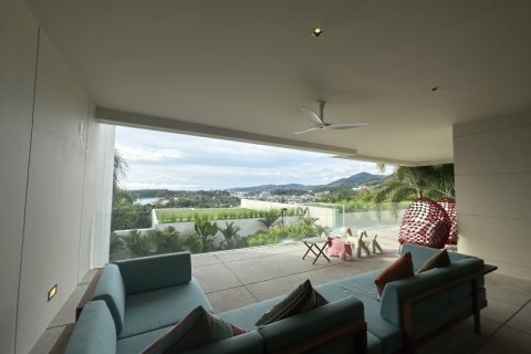 2 bedrooms Apartment in Kata, Thailand No. 97332 2