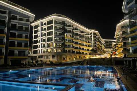 4 habitaciones Apartment en Kargicak, Turkey No. 21516