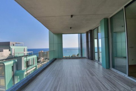 3 bedrooms Apartment in Limassol, Cyprus No. 106376 8