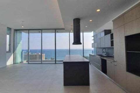 3 bedrooms Apartment in Limassol, Cyprus No. 106376 3