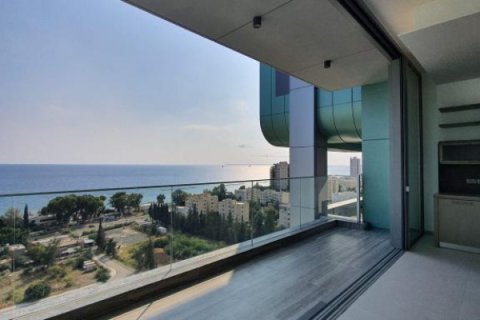 3 bedrooms Apartment in Limassol, Cyprus No. 106376 7