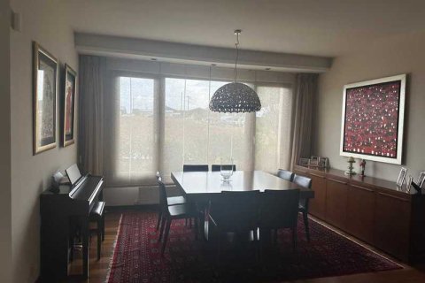 4 bedrooms House in Strovolos, Cyprus No. 30831 3