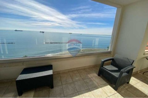 Квартира с 3 спальнями в Лимассол, Кипр №80897 3