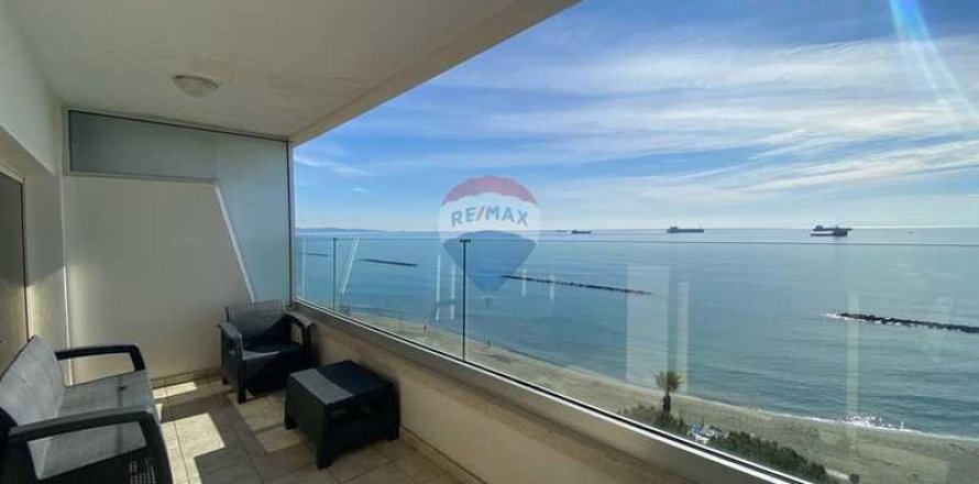 Квартира с 3 спальнями в Лимассол, Кипр №80897