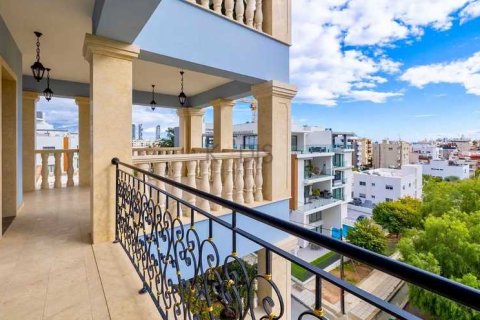 3 bedrooms Apartment in Limassol, Cyprus No. 103578 14