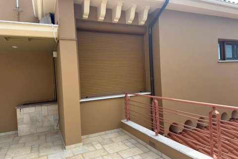 4 bedrooms Villa in Euboea, Greece No. 107679 4