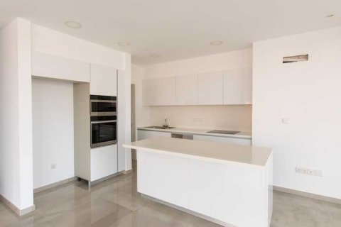 3 bedrooms Penthouse in Limassol, Cyprus No. 34174 4