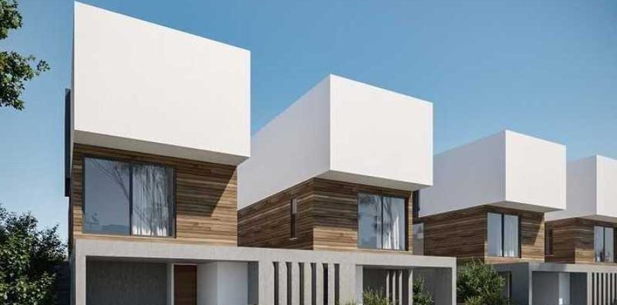 3 bedrooms House in Paphos, Cyprus No. 39647