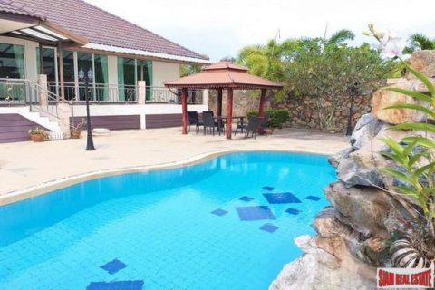 3 bedrooms House in Pattaya, Thailand No. 96482 19