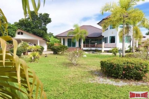 3 bedrooms House in Pattaya, Thailand No. 96482 7