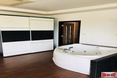 3 bedrooms House in Pattaya, Thailand No. 96482 15