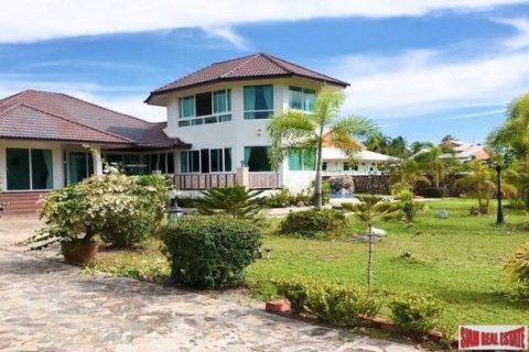 3 bedrooms House in Pattaya, Thailand No. 96482 11