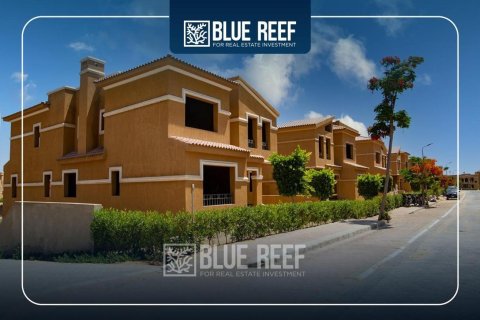 6 bedrooms Townhouse in Katameya Gardens, Egypt No. 38406