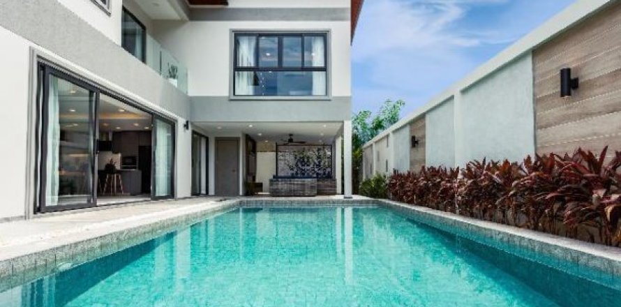 3 bedrooms Villa in Jomtien Beach, Thailand No. 96625