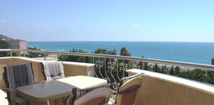 5 habitaciones Apartment en Mahmutlar, Turkey No. 123513