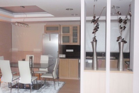 3 bedrooms Apartment in Limassol, Cyprus No. 105654 2