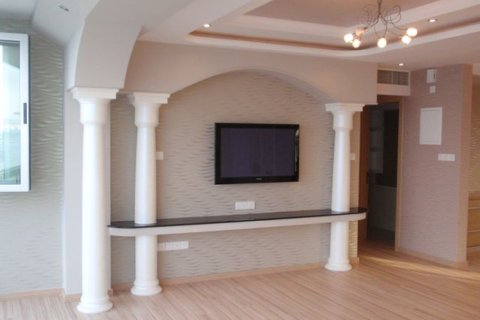 3 bedrooms Apartment in Limassol, Cyprus No. 105654 14