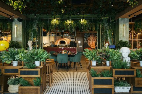 162m² Commercial property in L'Eixample, Spain No. 123554