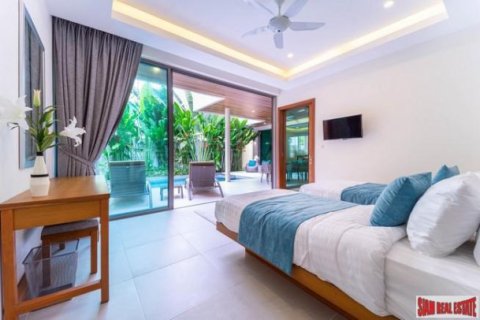 3 bedrooms Villa in Rawai, Thailand No. 95687 4