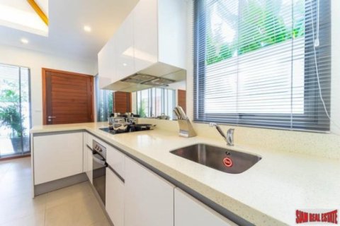 3 bedrooms Villa in Rawai, Thailand No. 95687 18