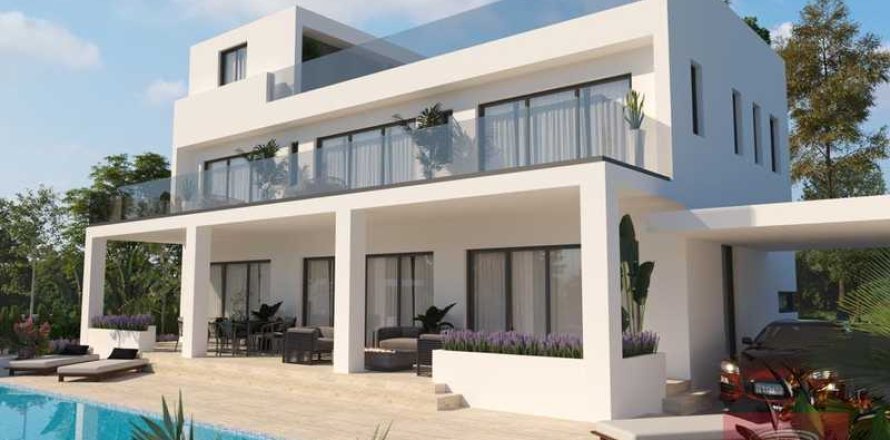 5 bedrooms Villa in Oroklini, Cyprus No. 100935