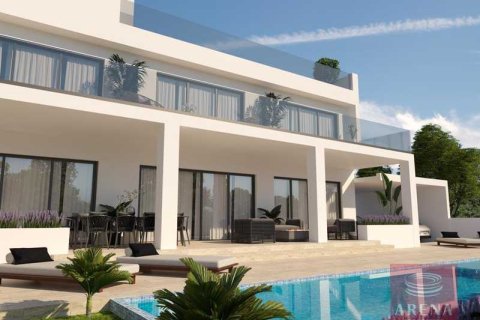 5 bedrooms Villa in Oroklini, Cyprus No. 100935 7