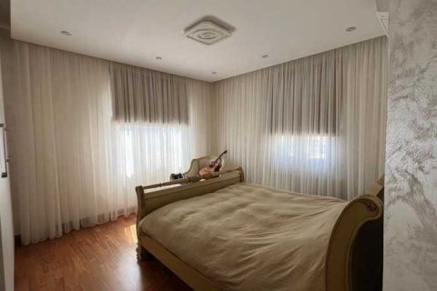 5 dormitorios Villa en Agios Athanasios, Cyprus No. 63327 8