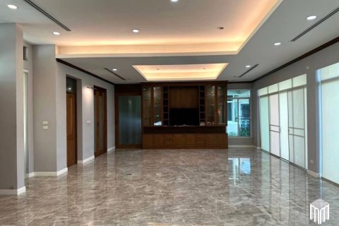 4 bedrooms House in Chiang Mai, Thailand No. 97939 3