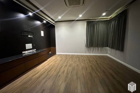 4 bedrooms House in Chiang Mai, Thailand No. 97939 7