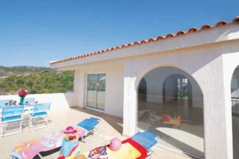 5 bedrooms House in Tala, Cyprus No. 37376 7