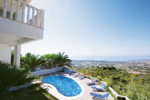 5 bedrooms House in Tala, Cyprus No. 37376 4