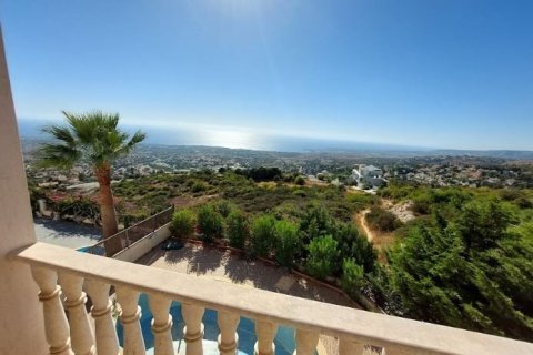 5 bedrooms House in Tala, Cyprus No. 37376 3