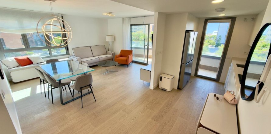 Квартира с 3 спальнями в Аликанте, Испания №92242