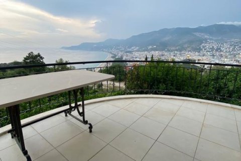 4 rooms Apartment in Alanya, Turkey No. 21398
