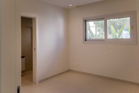 2 bedrooms Apartment in Germasogeia, Cyprus No. 41375 7