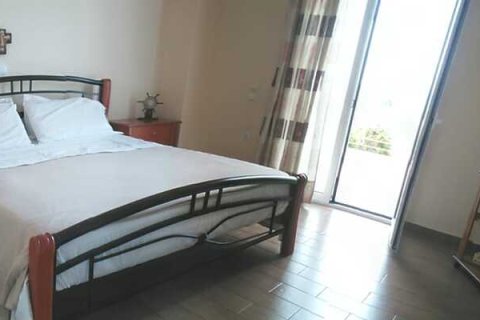 3 bedrooms House in Euboea, Greece No. 54475 13