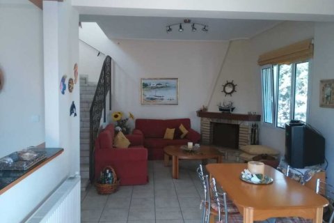 3 bedrooms House in Euboea, Greece No. 54475 9