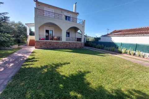 3 bedrooms House in Euboea, Greece No. 54475 1