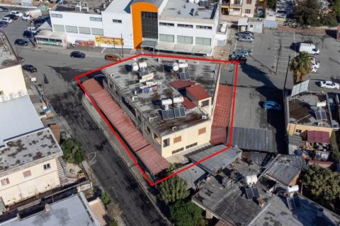 736m² Commercial property à Larnaca, Cyprus No. 105106 4
