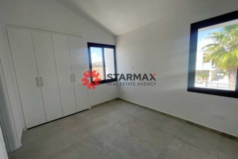 4 bedrooms House in Pyla, Cyprus No. 82439 12