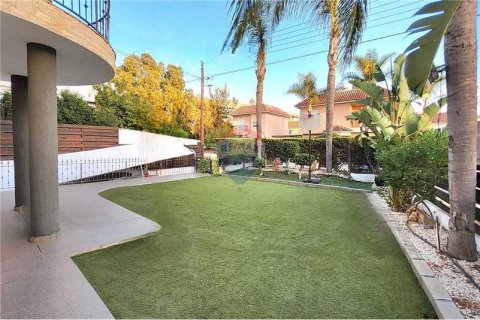 5 bedrooms Villa in Limassol, Cyprus No. 65332 10