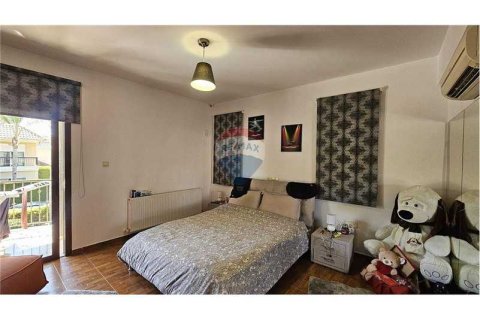 5 bedrooms Villa in Limassol, Cyprus No. 65332 8
