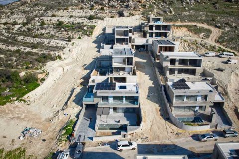 3 bedrooms Villa in Geroskípou, Cyprus No. 75967 2