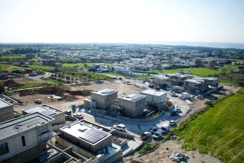 3 bedrooms Villa in Geroskípou, Cyprus No. 75967 3