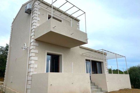 2 bedrooms Villa in Corfu, Greece No. 61646 1